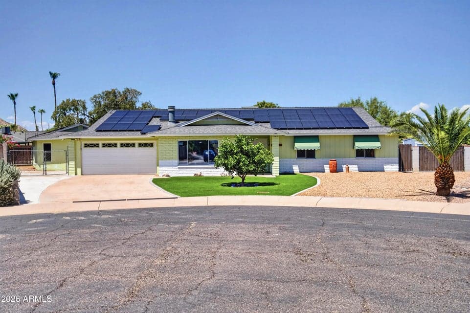 10250 N 26TH Place, Phoenix, AZ 85028 — photo 1 of 53
