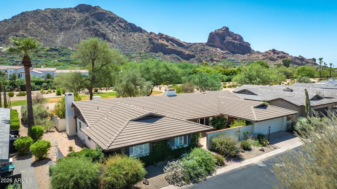 5635 E LINCOLN Drive 26, Paradise Valley, AZ 85253 — photo 1 of 14