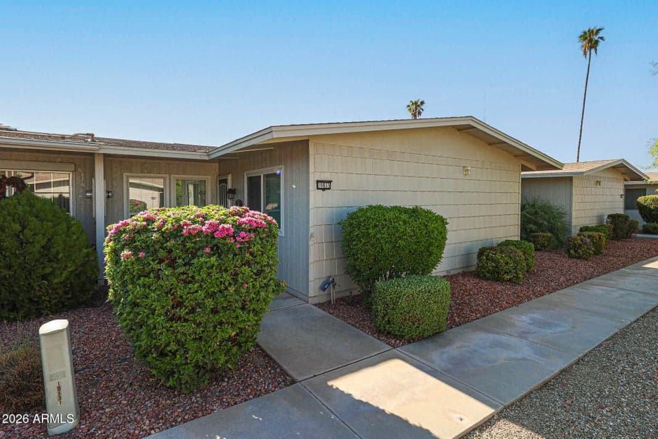10833 W Santa Fe
