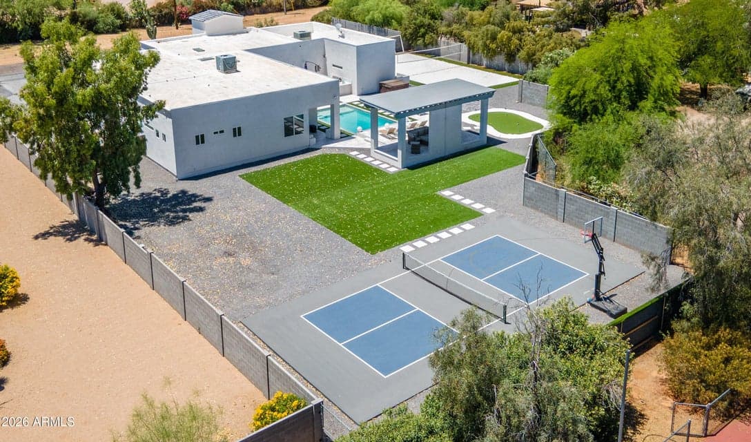 13613 N 76TH Street, Scottsdale, AZ 85260 — photo 1 of 33