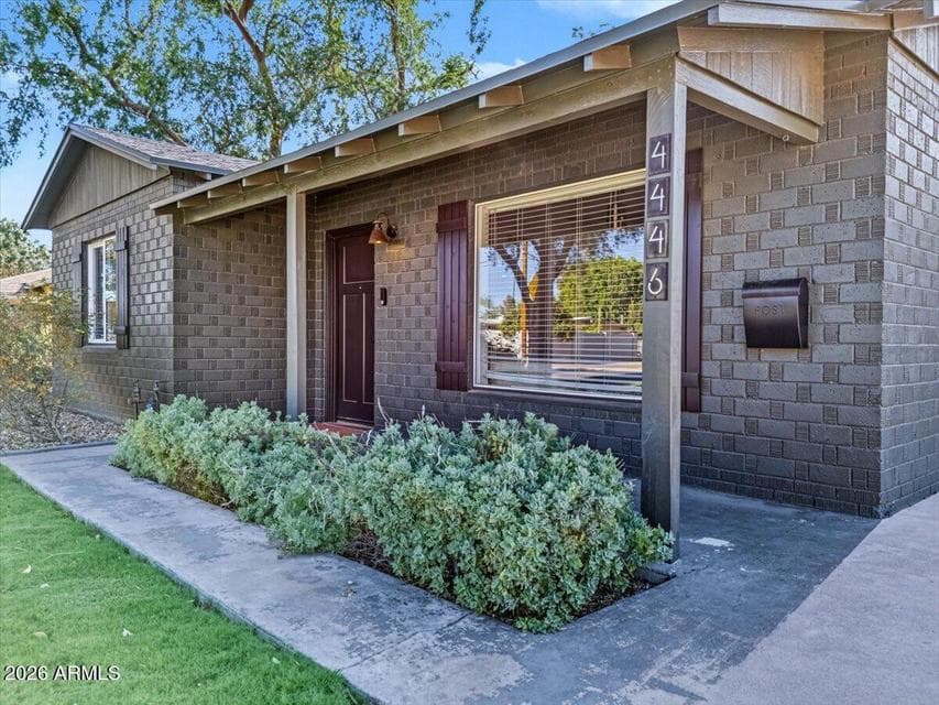 4446 N 33RD Place, Phoenix, AZ 85018 — photo 1 of 51