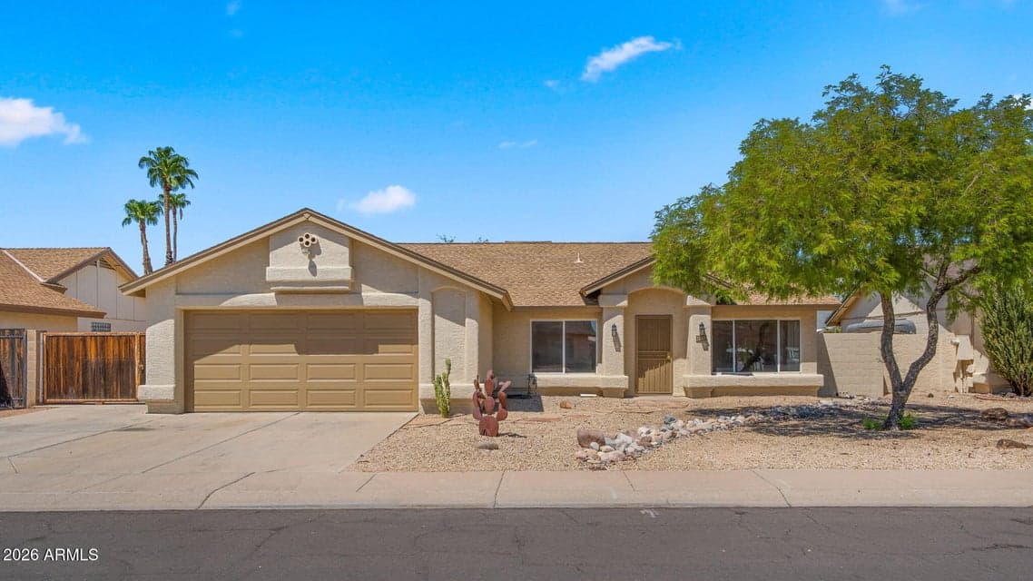 8434 W DREYFUS Drive, Peoria, AZ 85381 — photo 1 of 42
