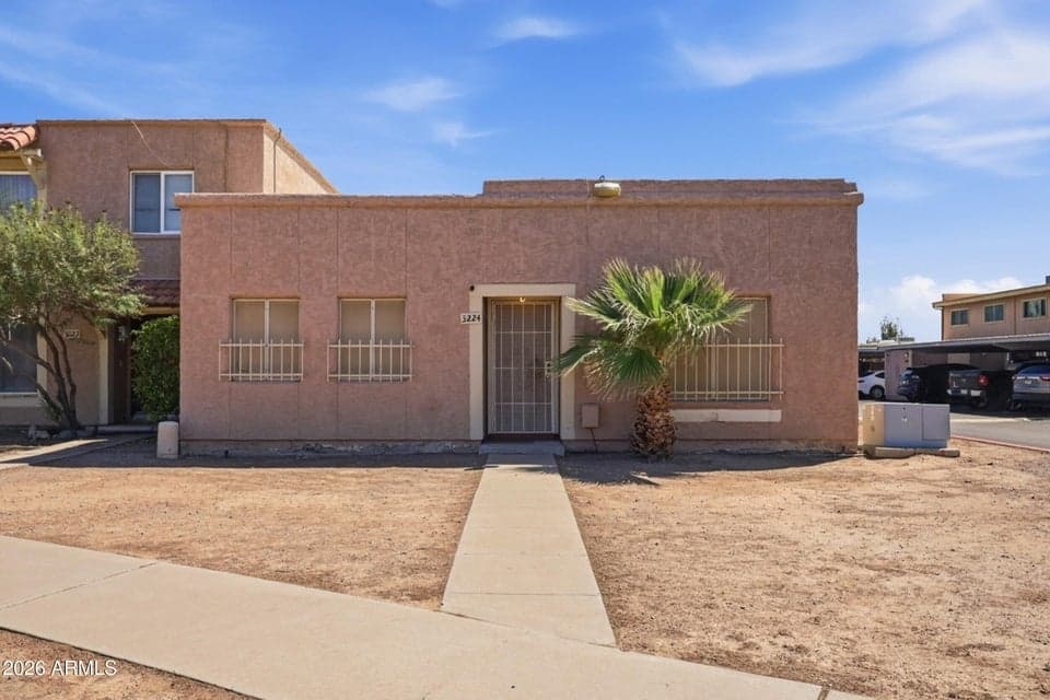3224 W ECHO Lane, Phoenix, AZ 85051 — photo 1 of 31
