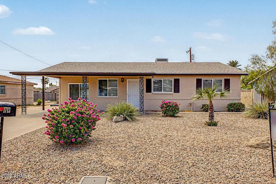 1713 W NORTH Lane, Phoenix, AZ 85021 — photo 1 of 17