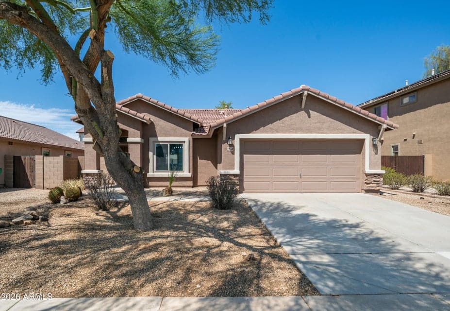 21570 N GREENWAY Road, Maricopa, AZ 85138 — photo 1 of 34