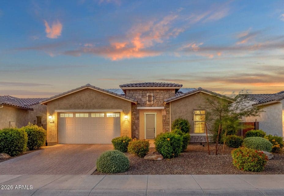 7444 W SPUR Drive, Peoria, AZ 85383 — photo 1 of 46