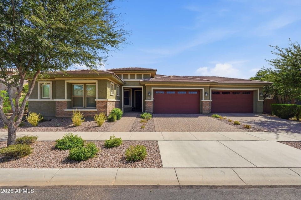10713 E STEARN Avenue, Mesa, AZ 85212 — photo 1 of 47