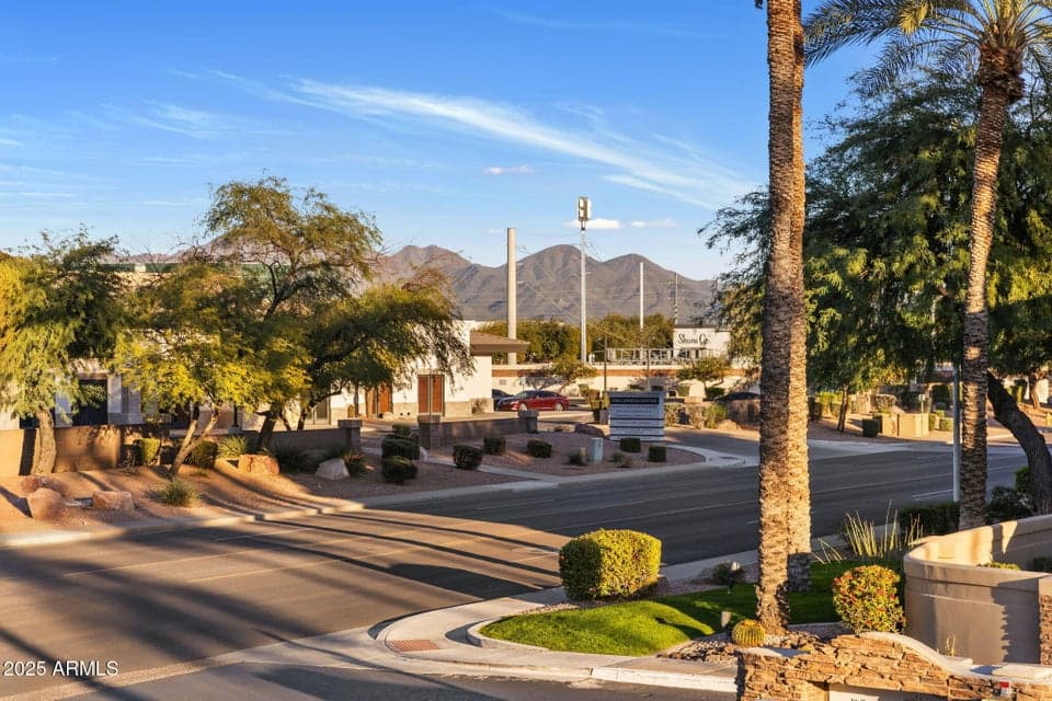 7009 E ACOMA Drive 2001, Scottsdale, AZ 85254 — photo 1 of 32
