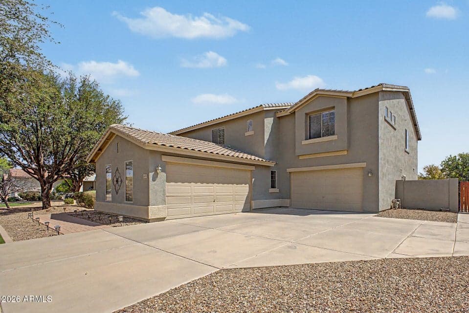4091 E RAVENSWOOD Drive, Gilbert, AZ 85298 — photo 1 of 62