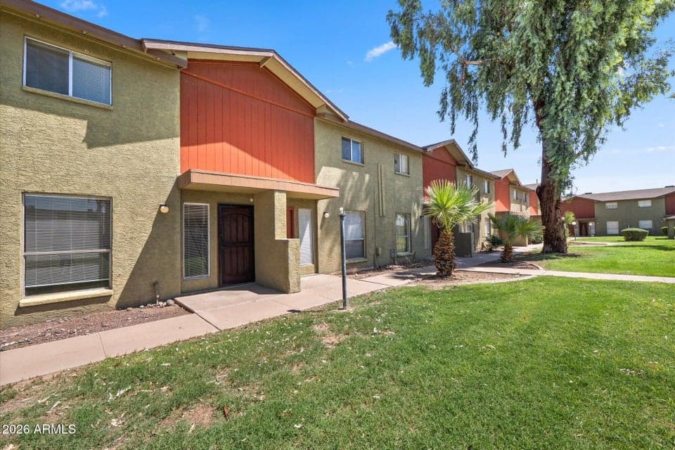 4615 N 39TH Avenue 19, Phoenix, AZ 85019 — photo 1 of 20
