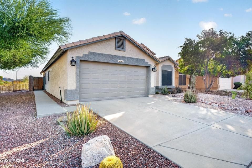 1921 E SIESTA Lane, Phoenix, AZ 85024 — photo 1 of 42