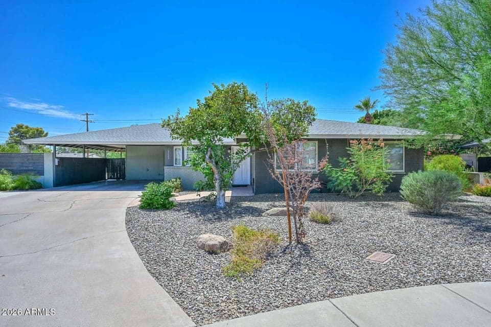 1123 W OREGON Avenue, Phoenix, AZ 85013 — photo 1 of 46