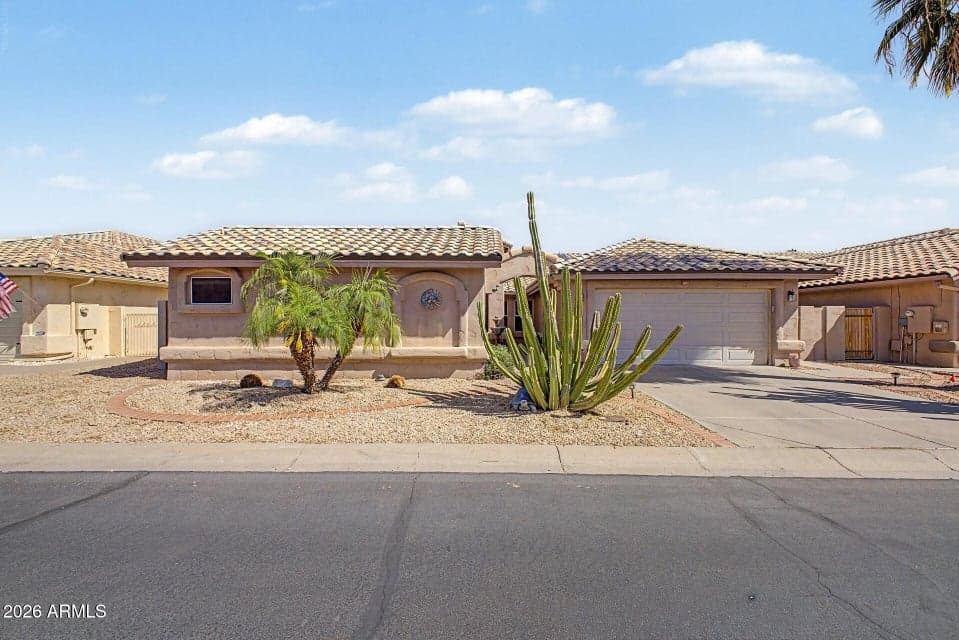 14574 W BISON Path, Surprise, AZ 85374 — photo 1 of 52