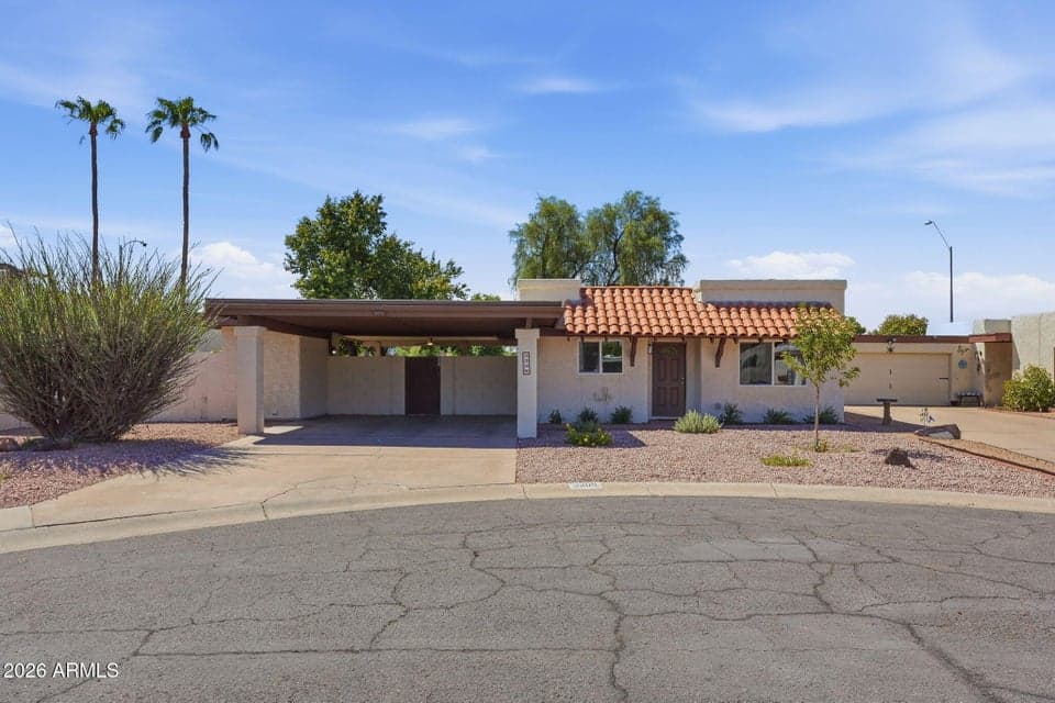 3209 W BECKER Lane, Phoenix, AZ 85029 — photo 1 of 35