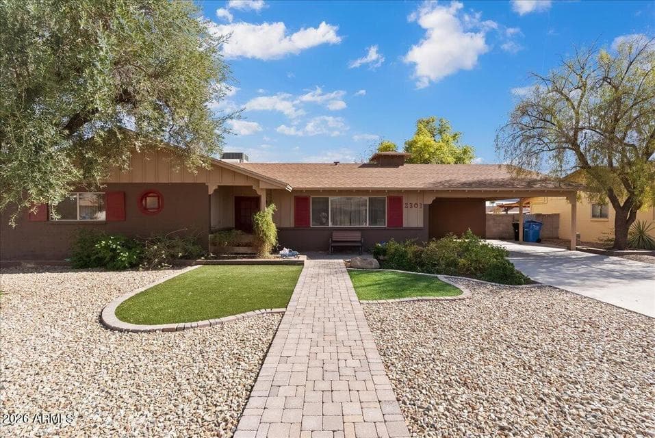 2301 W SAINT JOHN Road, Phoenix, AZ 85023 — photo 1 of 30