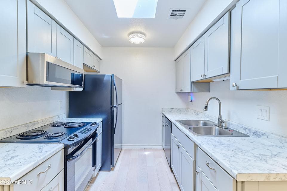 9027 W ELM Street 7, Phoenix, AZ 85037 — photo 1 of 21