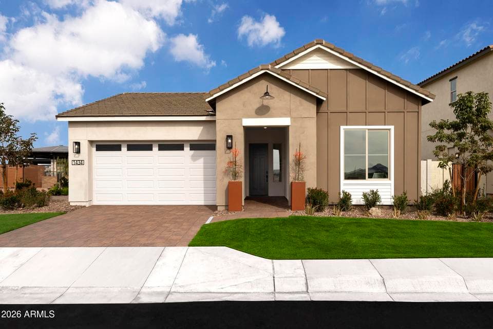 1434 E COCONINO Way, Gilbert, AZ 85298 — photo 1 of 14