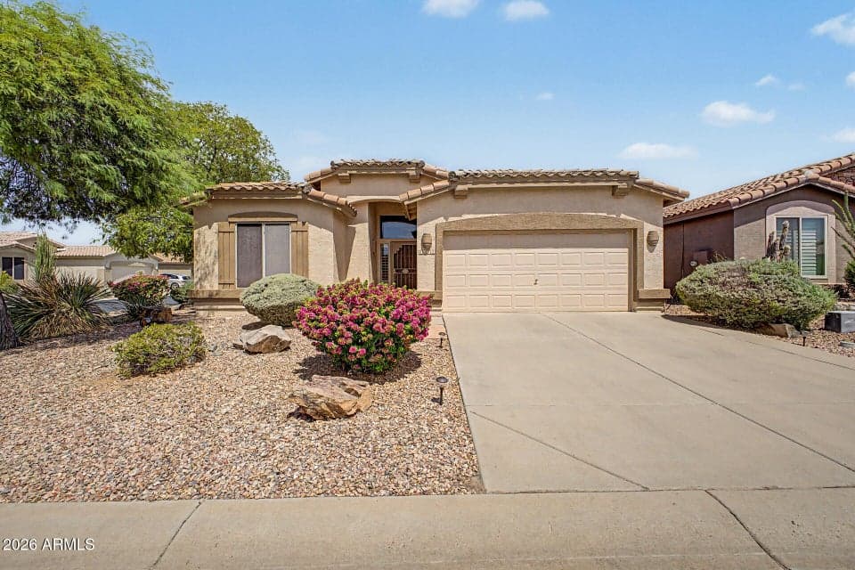 8072 E SAND WEDGE Lane, Gold Canyon, AZ 85118 — photo 1 of 45