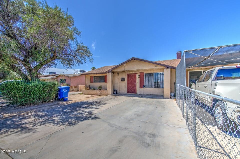 5040 N 41ST Drive, Phoenix, AZ 85019 — photo 1 of 41