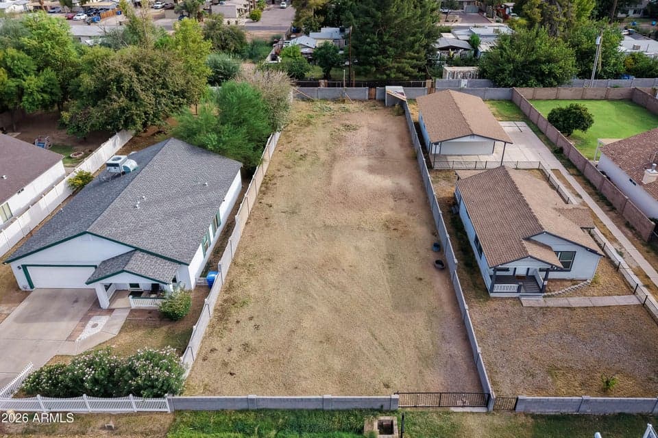 2217 W Hayward Avenue -, Phoenix, AZ 85021 — photo 1 of 17