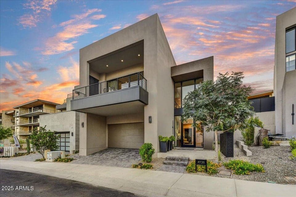4938 N ASCENT Drive, Scottsdale, AZ 85251 — photo 1 of 38