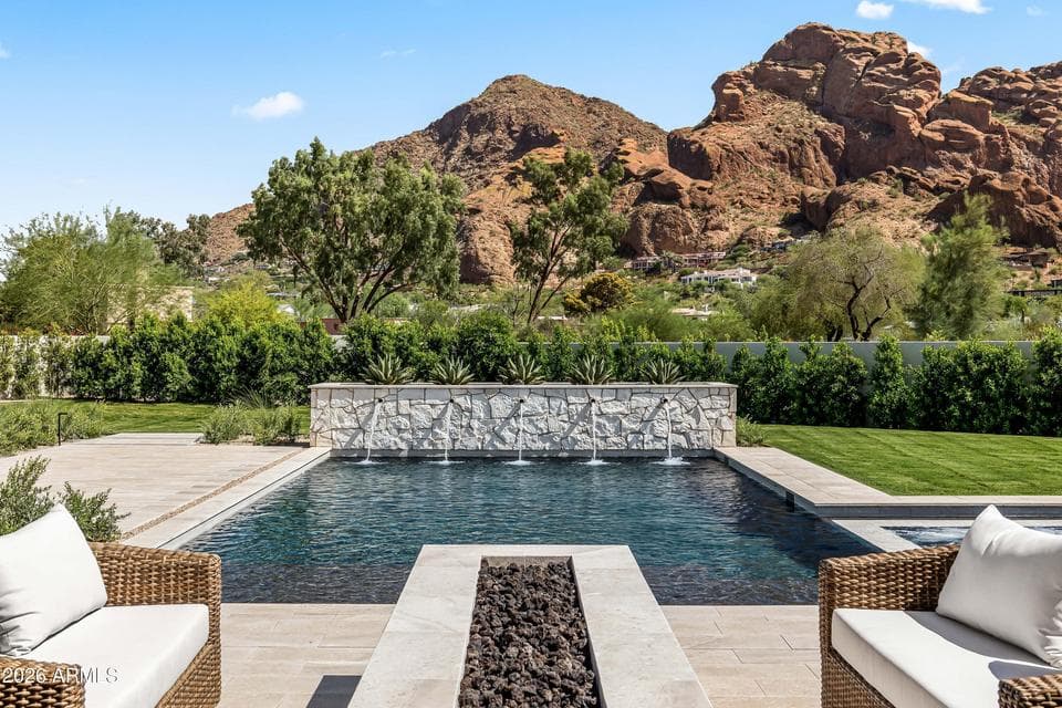 6321 N 48TH Place, Paradise Valley, AZ 85253 — photo 1 of 48