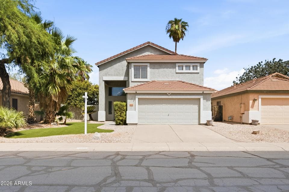 3032 E MILLBRAE Lane, Gilbert, AZ 85234 — photo 1 of 50