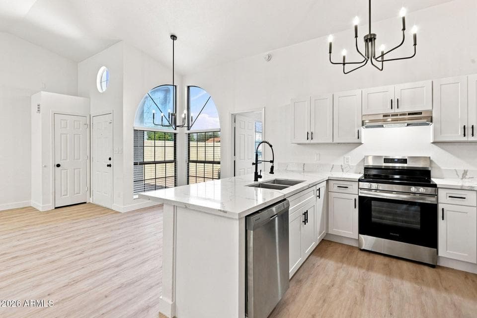 534 N New Haven, Mesa, AZ 85205 — photo 1 of 22