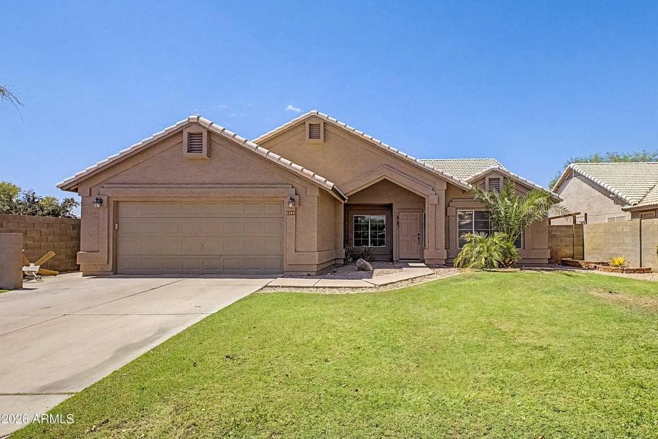 1138 N PHEASANT Drive, Gilbert, AZ 85234 — photo 1 of 31