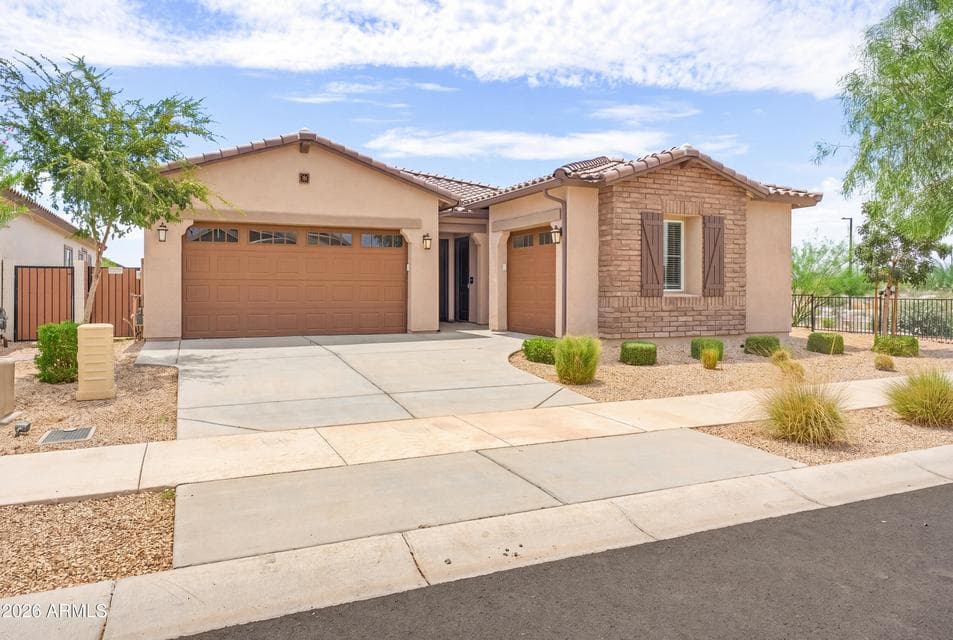 15053 W DESERT HOLLOW Drive, Surprise, AZ 85387 — photo 1 of 80
