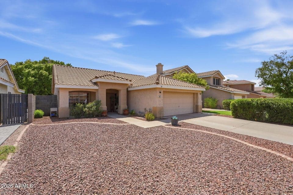 981 W HUDSON Way, Gilbert, AZ 85233 — photo 1 of 32