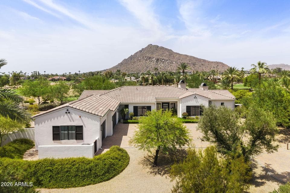 Camelback Views