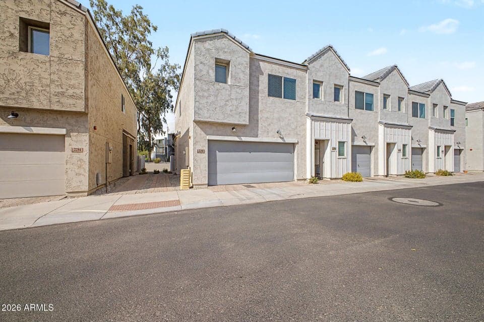 2280 W HARMONT Drive, Phoenix, AZ 85021 — photo 1 of 24