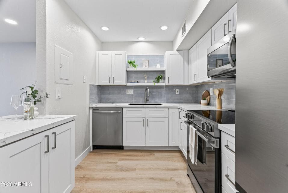 4608 W MARYLAND Avenue 130, Glendale, AZ 85301 — photo 1 of 24