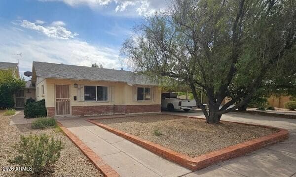 6525 N 12TH Place, Phoenix, AZ 85014 — photo 1 of 7