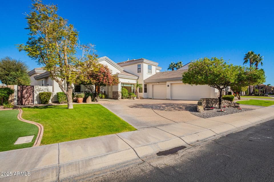 652 W ASTER Court, Chandler, AZ 85248 — photo 1 of 78