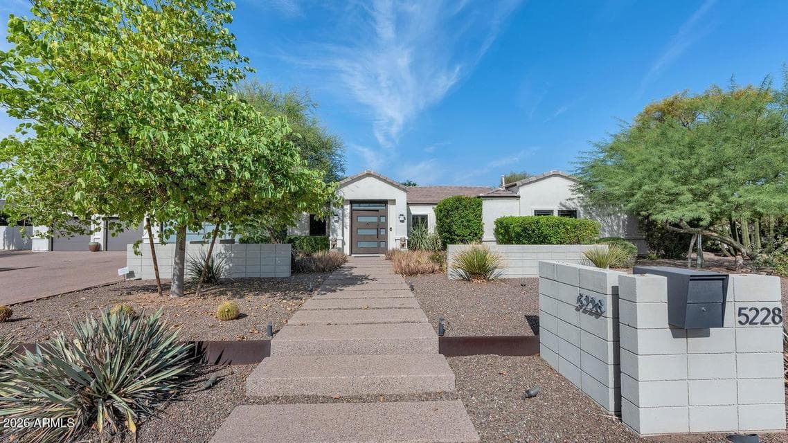 5228 N 70TH Place, Paradise Valley, AZ 85253 — photo 1 of 35