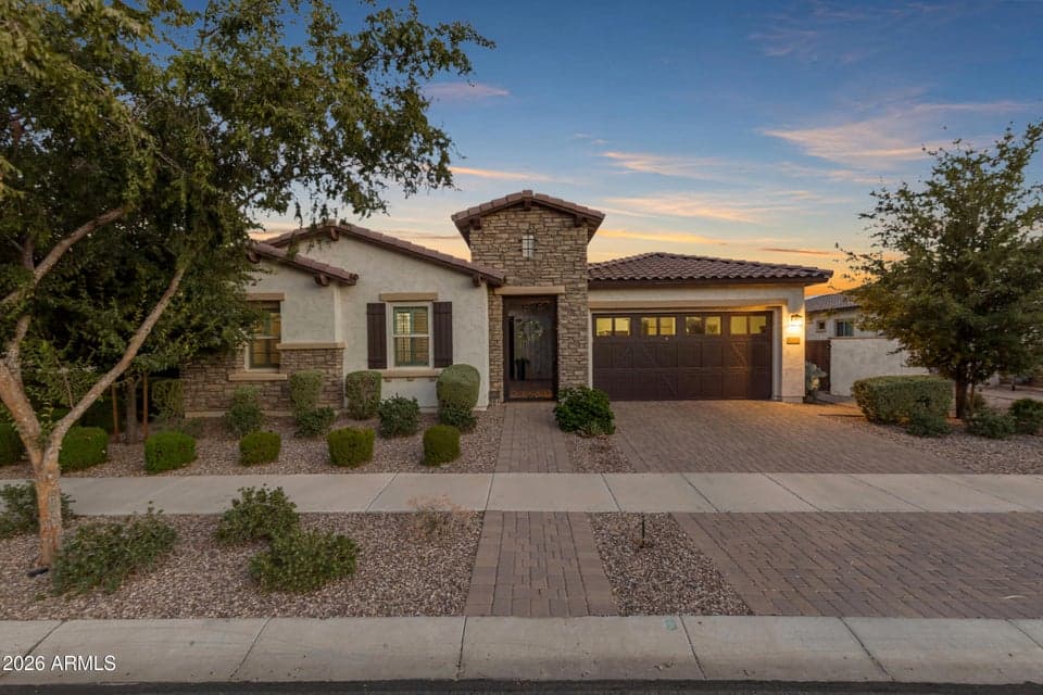 10351 E BERGERON Avenue, Mesa, AZ 85212 — photo 1 of 61