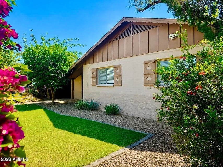 3631 W MYRTLE Avenue, Phoenix, AZ 85051 — photo 1 of 51