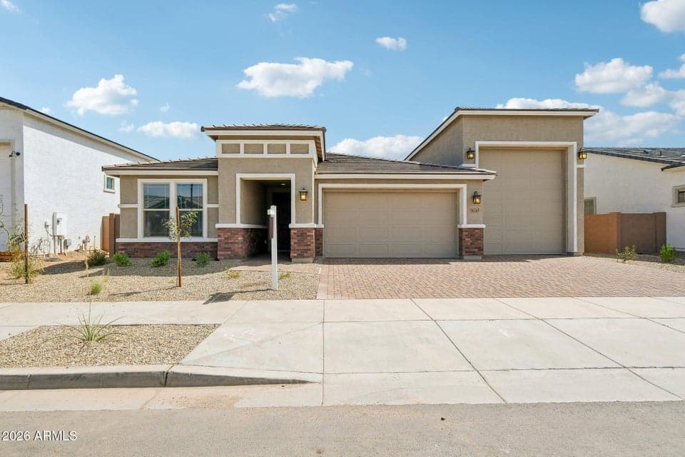 16745 W Audrey Lane ~ Ready Now