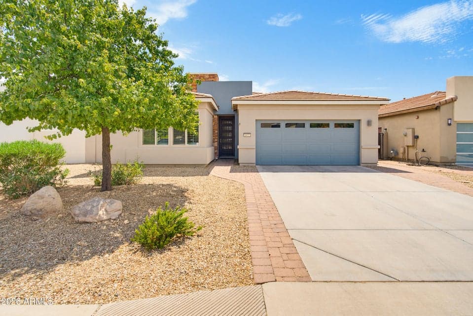 1655 E DUBOIS Avenue, Gilbert, AZ 85298 — photo 1 of 36