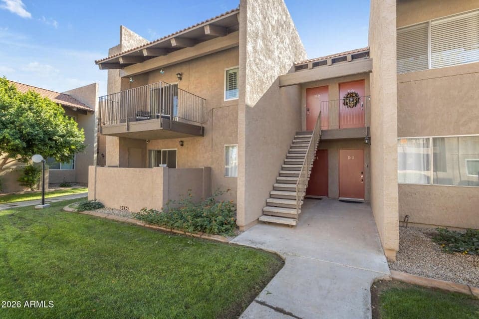 5525 E THOMAS Road D5, Phoenix, AZ 85018 — photo 1 of 26