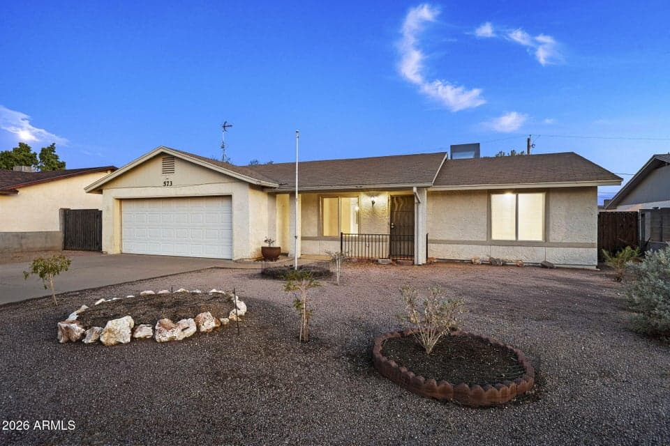573 E LINDA Avenue, Apache Junction, AZ 85119 — photo 1 of 17