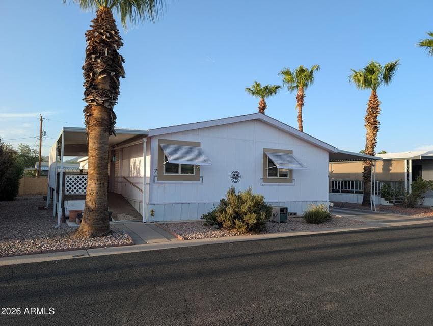 2900 W SUPERSTITION Boulevard 7, Apache Junction, AZ 85120 — photo 1 of 9