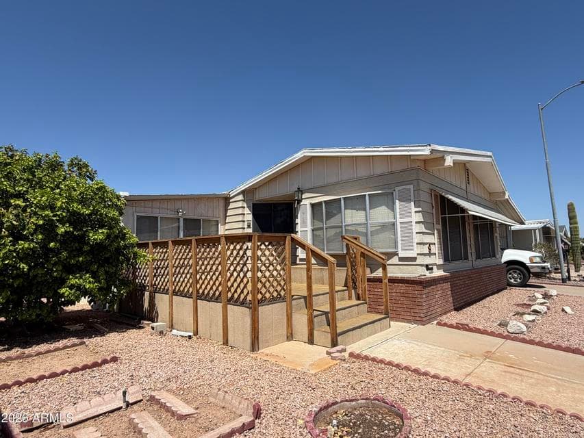 450 W SUNWEST Drive 9, Casa Grande, AZ 85122 — photo 1 of 43