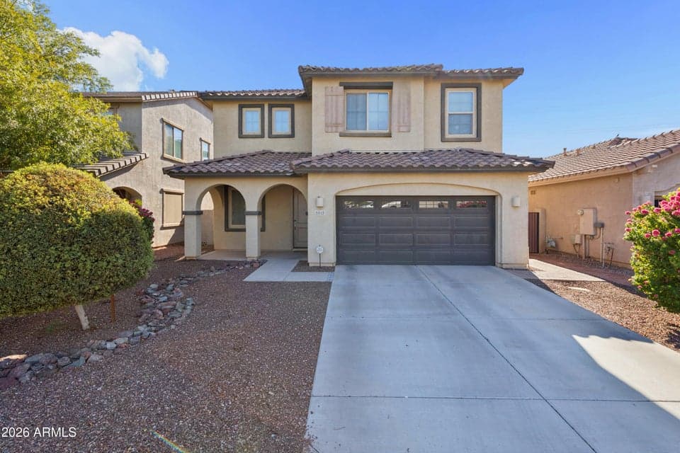 5515 S JOSHUA TREE Lane, Gilbert, AZ 85298 — photo 1 of 53