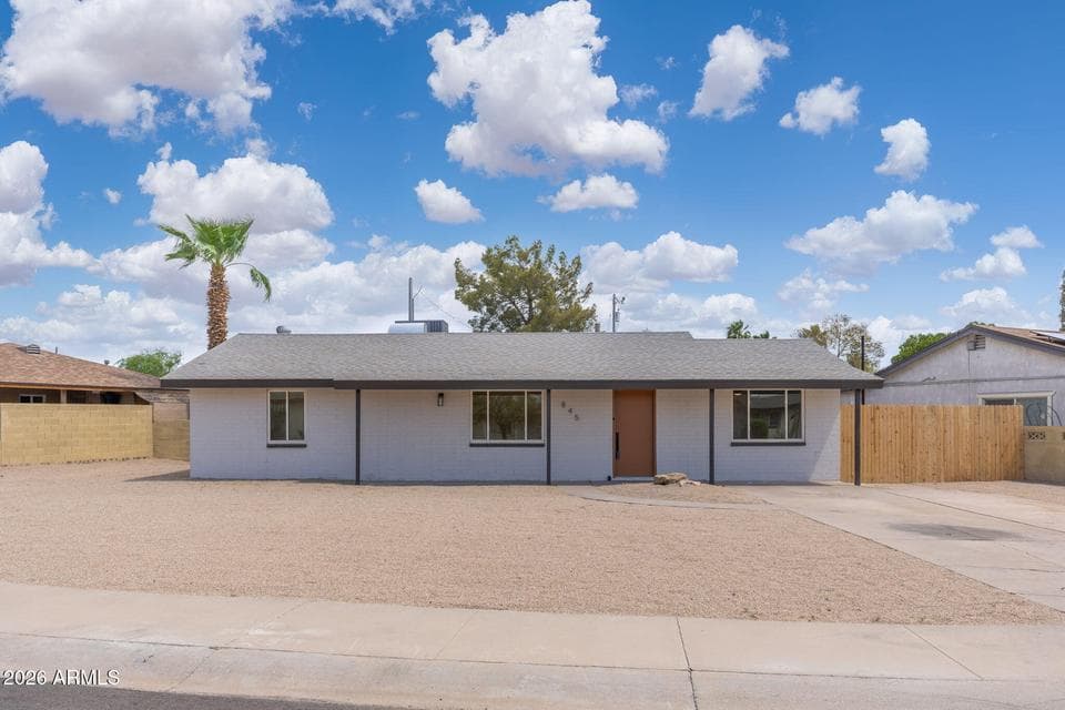 845 N LAS PALMAS Drive, Goodyear, AZ 85338 — photo 1 of 41