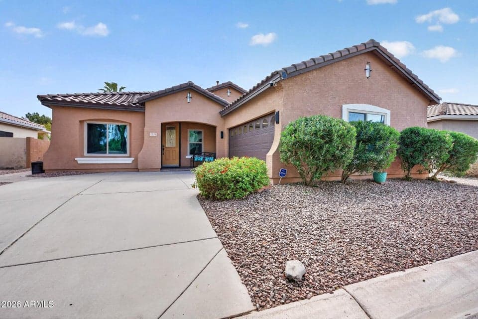 1441 S COLE Drive, Gilbert, AZ 85296 — photo 1 of 33