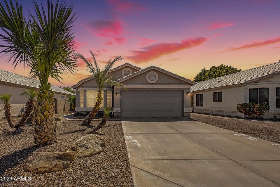 173 W SMOKE TREE Road, Gilbert, AZ 85233 — photo 1 of 44