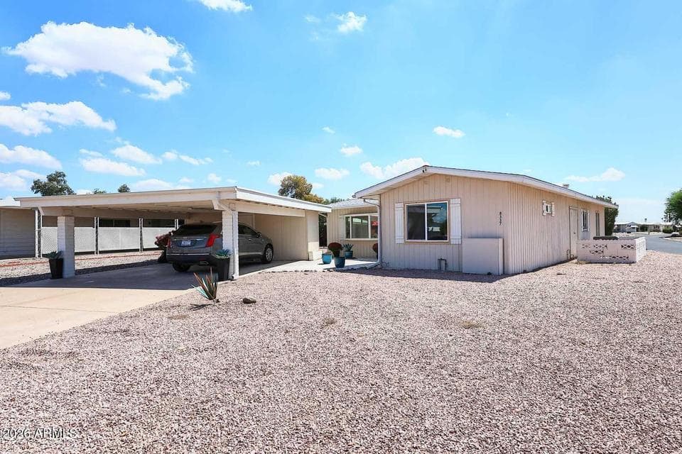 Desert Trl Front of home